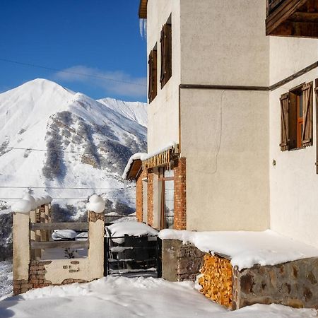 Snow Time Cottage Gudauri Bagian luar foto