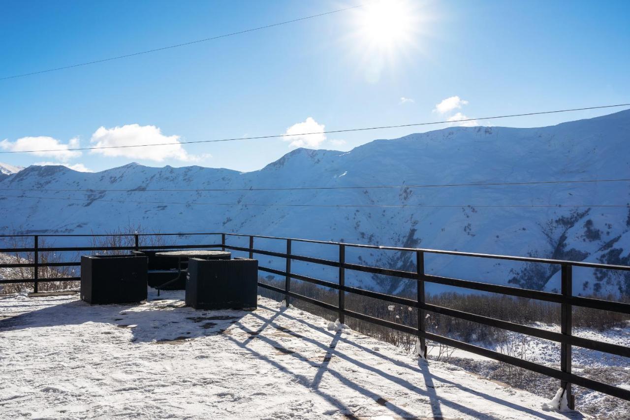 Snow Time Cottage Gudauri Bagian luar foto
